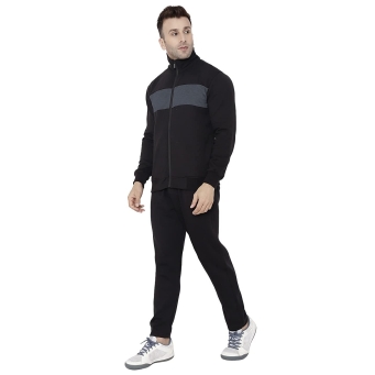 Trajes de seguimiento